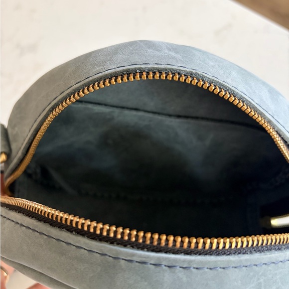 Portland Leather Large Circle Crossbody - NWOT - Storm - Picture 3 of 4